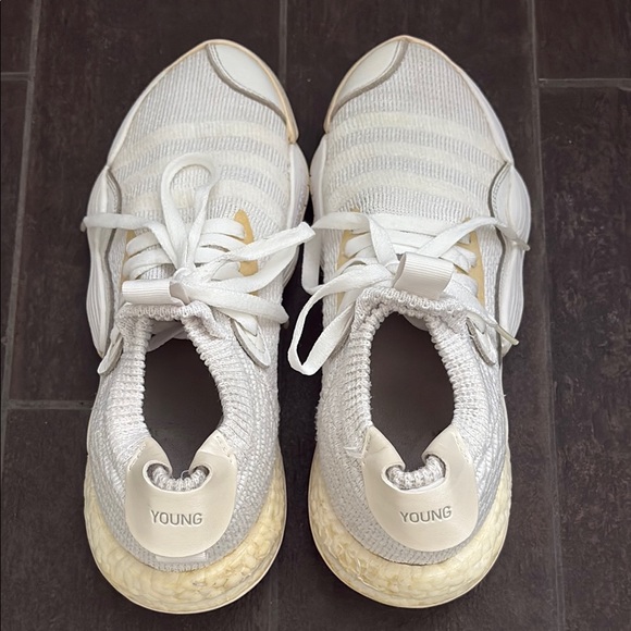 🏀 Trae Young 2 Adidas White and Cream Knit basketball Sneakers - Men’s 8.5 🏀 - Picture 1 of 11